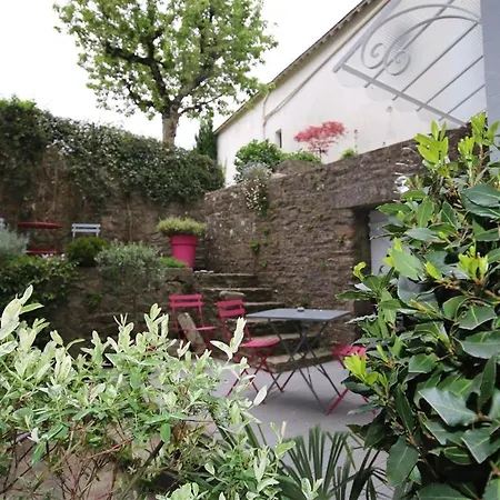 La Garenne Maison d'hôtes 2*